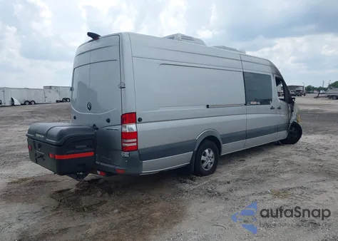 2014 Mercedes-Benz Sprinter S High Roof from USA, damaged, VIN WD3PE8CC9E5881287